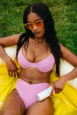 Kate Top - Lilac 21 Kate Top - Lilac -Sunreef Bikinis Shop 240530 skatie 1147 Edit