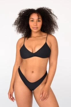 Betsy Top - Black 13 Betsy Top - Black -Sunreef Bikinis Shop SKATIE BlackRe stockCURVE 117