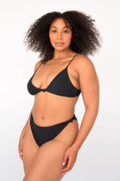 Sarah Top - Black -Sunreef Bikinis Shop SKATIE BlackRe stockCURVE 161