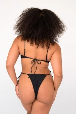 Elsa Bottom - Black -Sunreef Bikinis Shop SKATIE BlackRe stockCURVE 180 Edit
