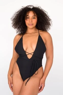 Lynn One Piece - Black 17 Lynn One Piece - Black -Sunreef Bikinis Shop SKATIE BlackRe stockCURVE 73