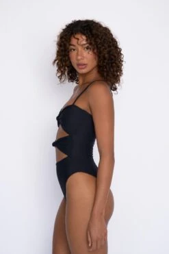 Lisa One Piece - Black -Sunreef Bikinis Shop SKATIE Blackrestock 11