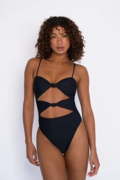 Lisa One Piece - Black -Sunreef Bikinis Shop SKATIE Blackrestock 8 Edit 2