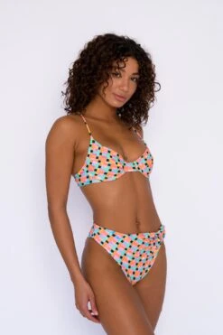 June Bottom - Radical -Sunreef Bikinis Shop SKATIE Radical 27 6b95fcdb dd9d 4ee3 9831 c3baca96e6ca