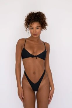 Halley Top - Black 18 Halley Top - Black -Sunreef Bikinis Shop SKATIE black 144