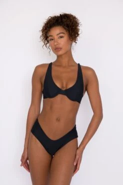Hart Top - Black -Sunreef Bikinis Shop SKATIE black 296 0dab7a2a 8dc5 4ad1 b8a1 b1a053304c9e