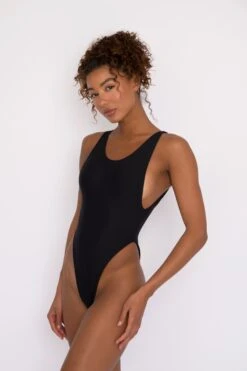 Tiffany One Piece - Black 13 Tiffany One Piece - Black -Sunreef Bikinis Shop SKATIE black 62 f0b49621 5981 4e61 83dd 44ed11353163