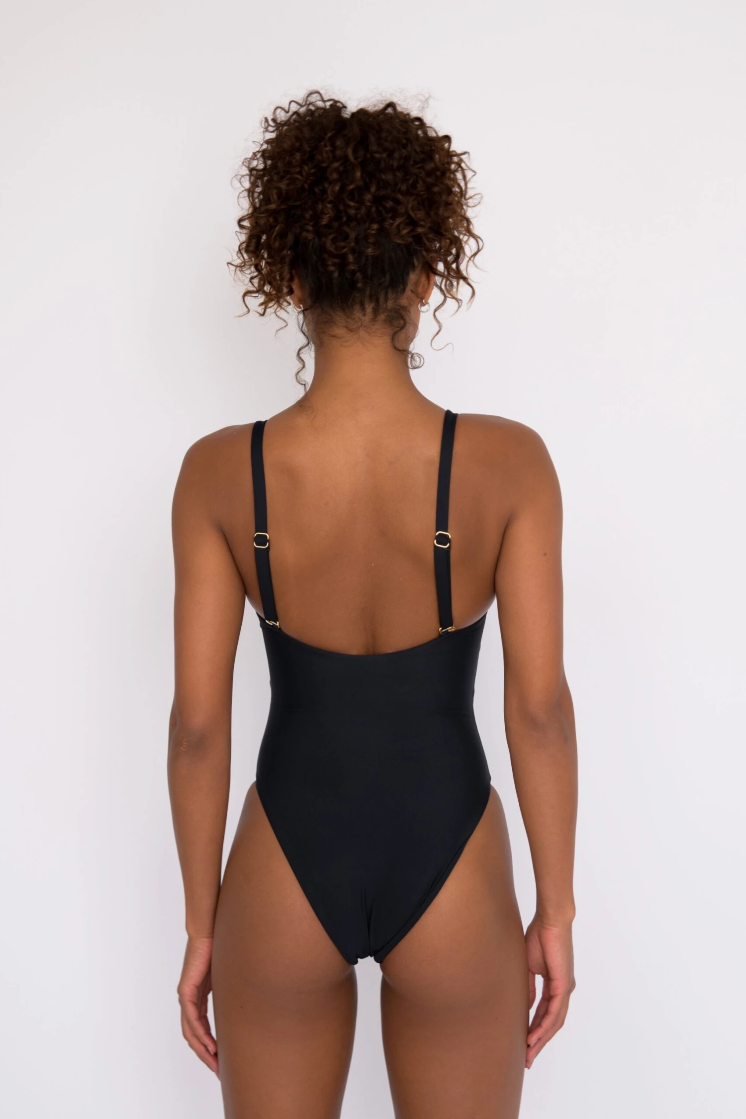 Nikki One Piece - Black 4 Nikki One Piece - Black - Image 2