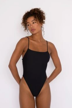 Resa One Piece - Black -Sunreef Bikinis Shop SKATIE black 80 b590bc77 b3e1 4bdf 9f2e 17fa3d3f052c