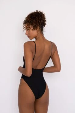 Resa One Piece - Black -Sunreef Bikinis Shop SKATIE black 83 9ae0b0b1 3515 4468 806b fe82a723d59f