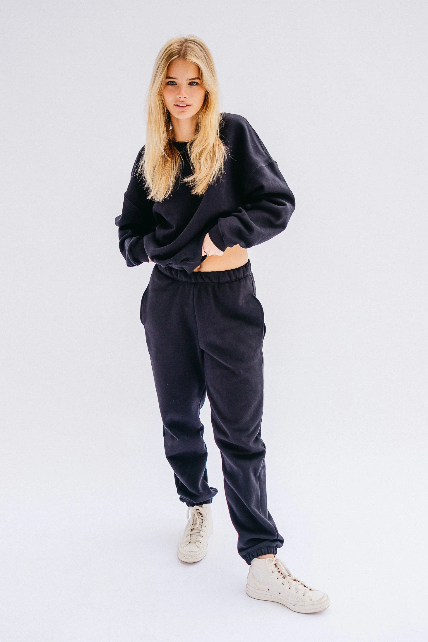 ULTRALUX Chris Crewneck - Black 6 ULTRALUX Chris Crewneck - Black - Image 4